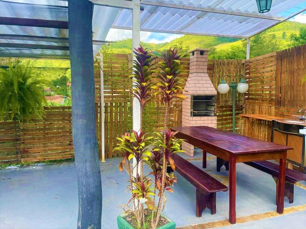 Pousada Villa Tres Serra Negra  Exterior foto
